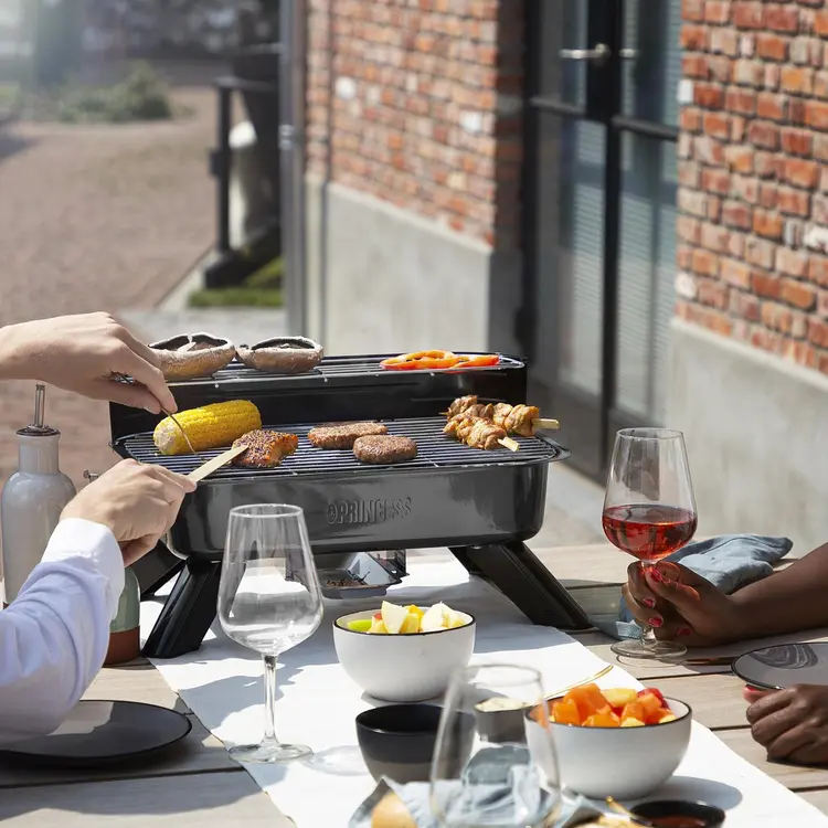 Princess 112252 Hybride Barbecue review: balkonvriendelijke keuze tussen stekker en kolen 5